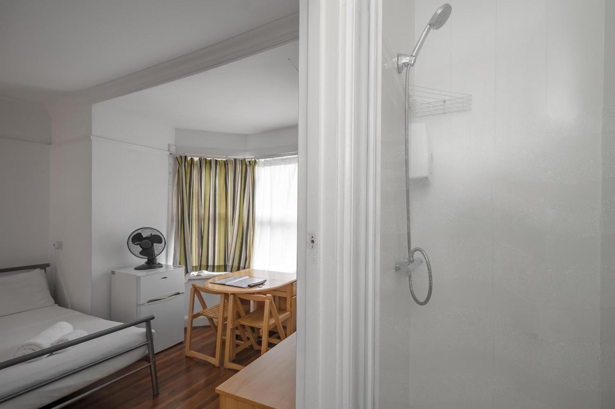 Flexistay Norbury Aparthotel London Ngoại thất bức ảnh