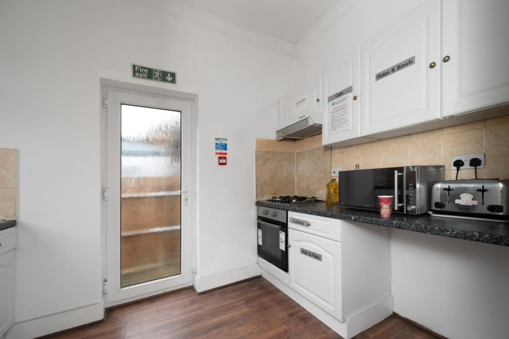 Flexistay Norbury Aparthotel London Ngoại thất bức ảnh