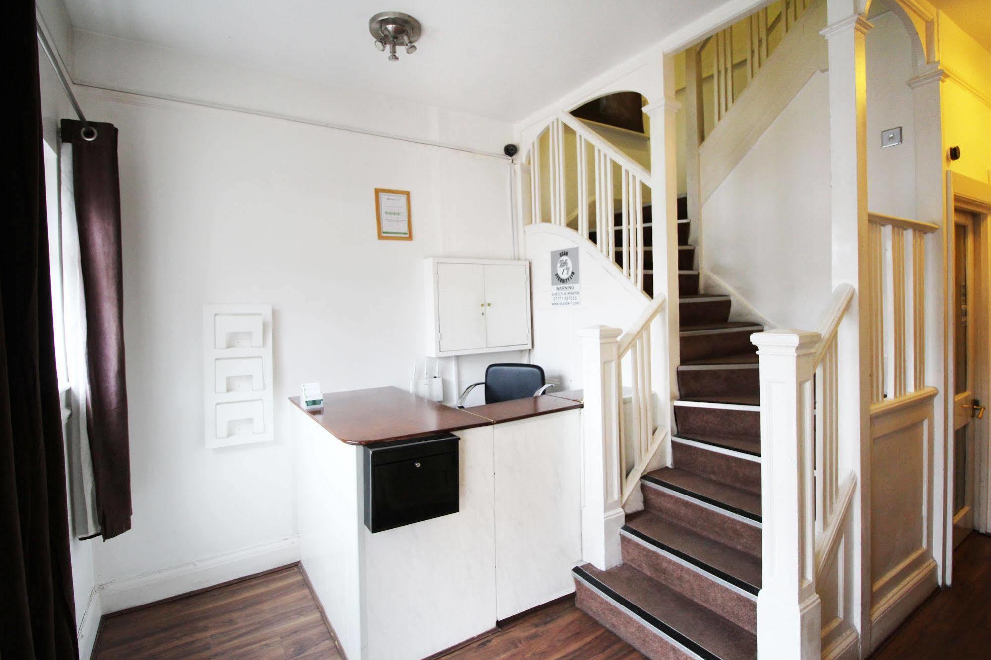 Flexistay Norbury Aparthotel London Ngoại thất bức ảnh